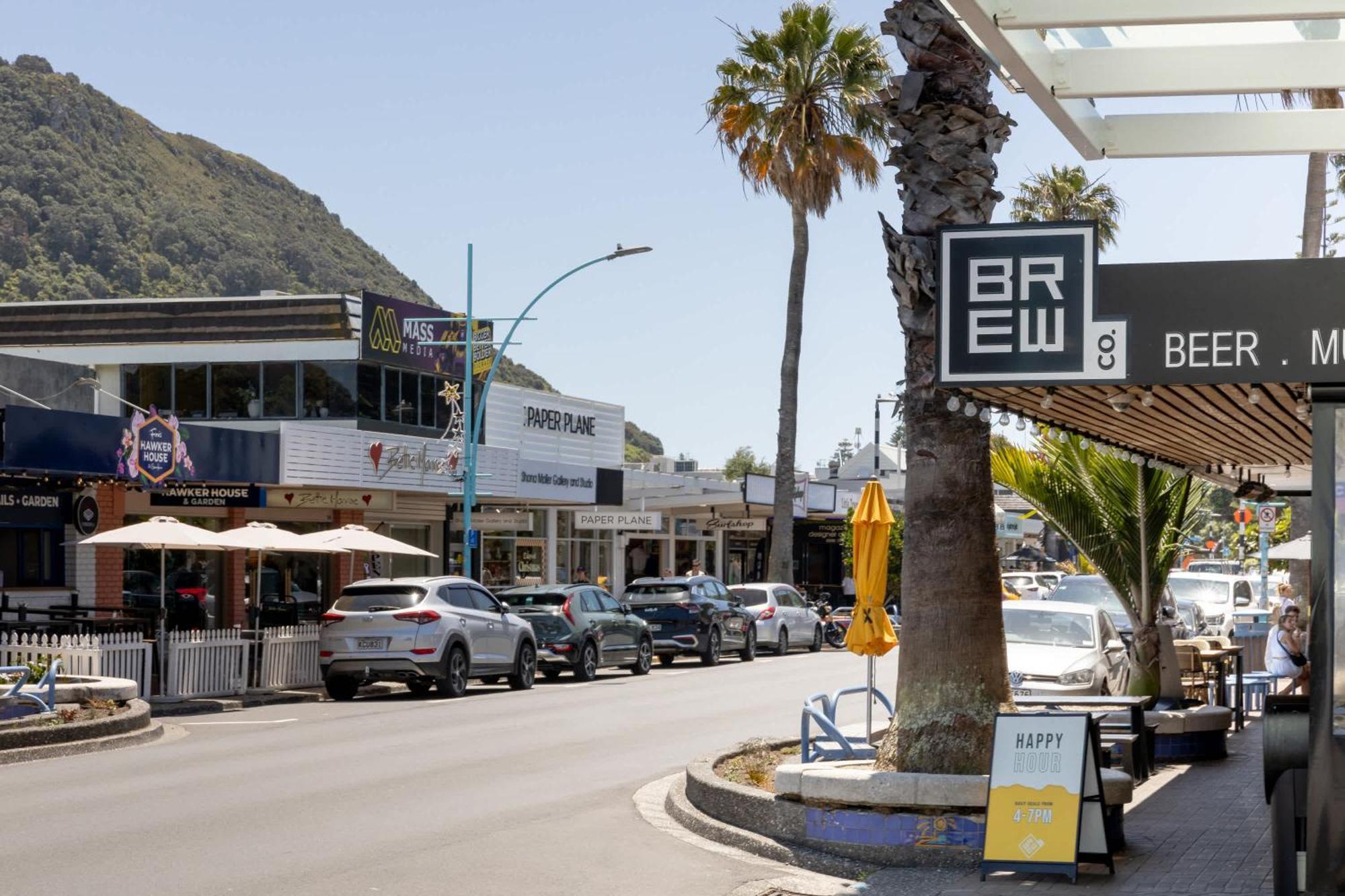Oceanside Bliss - Absolute Beachfront - Uninterrupted Ocean Views With Pool Mount Maunganui Exterior photo